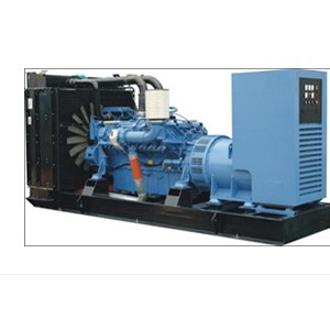 奔馳700千瓦柴油發(fā)電機組16V2000G25